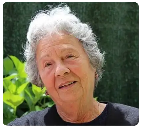 Senior woman smiling outdoors – Nerve Fresh customer review